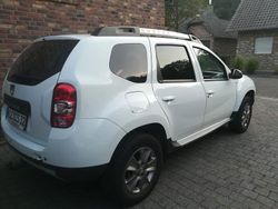 Weiß Gebraucht 2017 Dacia Duster Prestige SUV | 7.900 € (Fairer Preis)