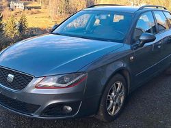 Grau Gebraucht 2012 Seat Exeo Kombi | 2.490 €