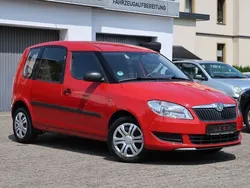 Rot Gebraucht 2011 Skoda Roomster Kombi | 2.950 € (Superpreis)