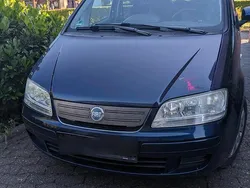 Blau Gebraucht 2008 Fiat Idea Van / Kleinbus | 3.200 € (Teuer)