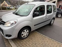 Grau Gebraucht 2017 Renault Kangoo Experience Kombi | 8.999 € (Fairer Preis)