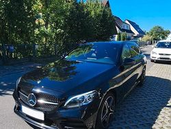 Schwarz Gebraucht 2020 Mercedes C300 AMG line Kombi | 26.850 € (Guter Preis)