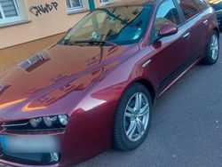 Rot Gebraucht 2007 Alfa Romeo 159 Kombi | 2.000 €
