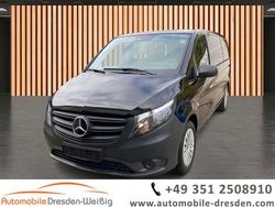 Schwarz schwarz (metallic) Gebraucht 2024 Mercedes Vito Van | 39.980 € (Fairer Preis)