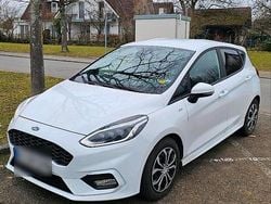 Weiß Gebraucht 2018 Ford Fiesta ST-Line Kleinwagen | 12.700 € (Fairer Preis)