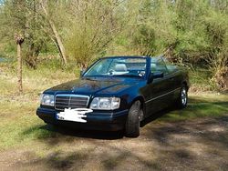 Blau Gebraucht 1996 Mercedes E200 Cabrio | 16.900 €