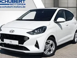 Polar white / sol Gebraucht 2021 Hyundai i10 Edition 30 Kleinwagen | 11.990 € (Guter Preis)