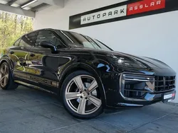 Chromitschwarzmetallic Gebraucht 2023 Porsche Cayenne SUV | 105.880 €