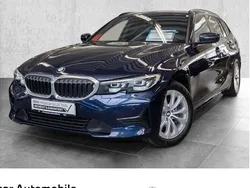 Blau Gebraucht 2021 BMW 320 Advantage Kombi | 26.210 € (Fairer Preis)