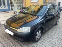 Schwarz Gebraucht 2002 Opel Corsa Kleinwagen | 890 € (Guter Preis)