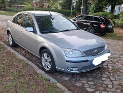 Silber Gebraucht 2007 Ford Mondeo Ghia Limousine | 2.900 €