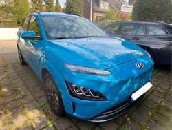 Blau Gebraucht 2022 Hyundai Kona SUV | 22.900 € (Fairer Preis)