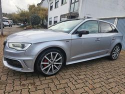 Silber Gebraucht 2014 Audi A3 S-Line Limousine | 7.990 € (Teuer)