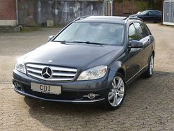 Grau Gebraucht 2009 Mercedes C200 Avantgarde Limousine | 5.499 € (Fairer Preis)