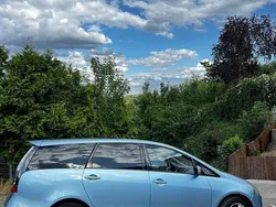 Blau Gebraucht 2004 Mitsubishi Grandis Intense Van / Kleinbus | 1.900 € (Guter Preis)