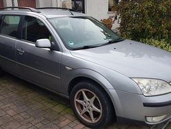 Silber Gebraucht 2005 Ford Mondeo Kombi | 1.200 € (Guter Preis)