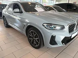 Grau Gebraucht 2024 BMW X4 Sport Line SUV | 53.250 € (Guter Preis)