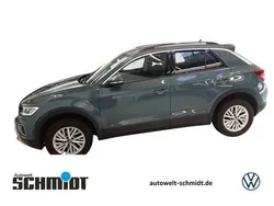 Petroleum blue metallic Gebraucht 2024 VW T-Roc Life SUV | 24.998 € (Superpreis)