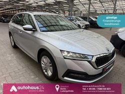 Silber Gebraucht 2021 Skoda Octavia Ambition Kombi | 17.660 € (Superpreis)