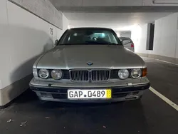 Silber Gebraucht 1994 BMW 750 Basis Limousine | 10.000 €