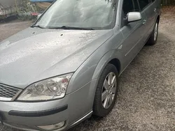 Silber Gebraucht 2006 Ford Mondeo Futura Kombi | 650 € (Superpreis)