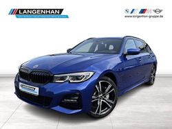 Blau Gebraucht 2022 BMW 330e M Sport Kombi | 37.447 € (Fairer Preis)