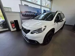 Weiß Gebraucht 2018 Peugeot 2008 GT-line SUV | 12.990 € (Fairer Preis)