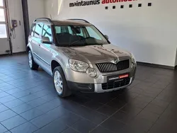 Beige Gebraucht 2011 Skoda Yeti Plus Edition SUV | 11.390 € (Etwas zu teuer)