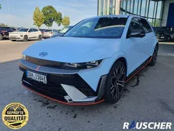 Blau performance blue metallic Gebraucht 2024 Hyundai Ioniq 5 SUV | 59.990 € (Fairer Preis)