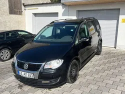 Schwarz Gebraucht 2007 VW Touran Trendline Van / Kleinbus | 3.500 € (Fairer Preis)