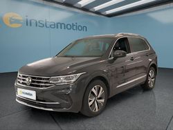 Grau Gebraucht 2021 VW Tiguan SUV | 28.649 € (Fairer Preis)