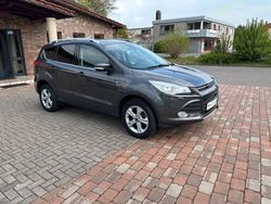 Grau Gebraucht 2015 Ford Kuga SYNC Edition SUV | 9.390 € (Fairer Preis)