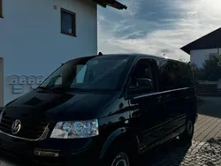 Schwarz Gebraucht 2005 VW T5 Comfortline Van | 14.000 € (Etwas zu teuer)
