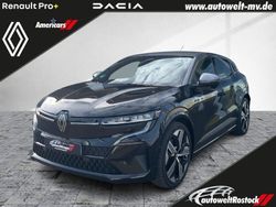 Schwarz Gebraucht 2022 Renault Mégane Iconic Limousine | 28.990 € (Etwas zu teuer)