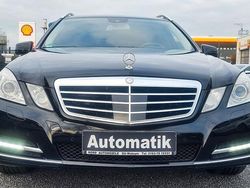 Schwarz Gebraucht 2011 Mercedes E300 Kombi | 7.990 € (Superpreis)