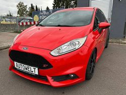 Rot Gebraucht 2015 Ford Fiesta ST Kleinwagen | 7.480 € (Fairer Preis)