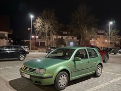 Grün Gebraucht 1998 VW Golf IV Kleinwagen | 900 € (Superpreis)