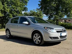 Gebraucht 2004 Opel Astra Limousine | 3.749 € (Etwas zu teuer)