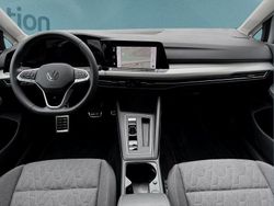 Weiß Gebraucht 2024 VW Golf VIII Kleinwagen | 24.649 € (Guter Preis)
