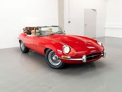 Rot Gebraucht 1968 Jaguar E-Type Cabrio | 109.000 €