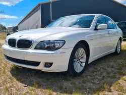 Weiß Gebraucht 2008 BMW 750 Limousine | 20.990 €