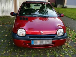 Rot Gebraucht 2002 Renault Twingo Kleinwagen | 1.300 € (Fairer Preis)