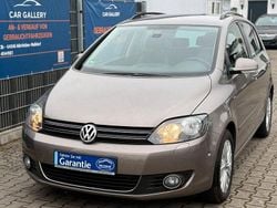 Braun Gebraucht 2013 VW Golf Plus Cross Van / Kleinbus | 12.490 € (Teuer)
