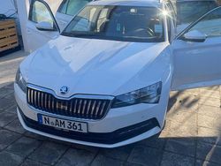 Weiß Gebraucht 2020 Skoda Superb Ambition Kombi | 21.900 € (Fairer Preis)