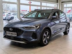 Blau Gebraucht 2024 Ford Focus Active Limousine | 25.800 € (Fairer Preis)