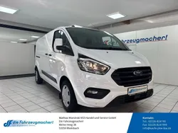 Weiss Gebraucht 2023 Ford Transit Custom Trend Van / Kleinbus | 18.988 €