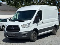Weiß Gebraucht 2018 Ford Transit Trend Van / Kleinbus | 12.990 € (Guter Preis)