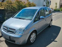 Grau Gebraucht 2005 Opel Meriva Van / Kleinbus | 3.500 €