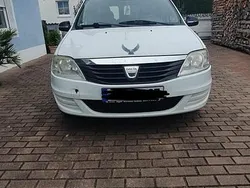 Weiß Gebraucht 2009 Dacia Logan Limousine | 1.500 € (Fairer Preis)