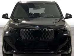 Schwarz Gebraucht 2025 BMW iX1 SUV | 43.590 € (Guter Preis)